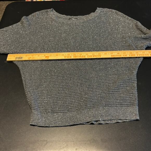 Express Metallic Knit Dolman Sleeve Sweater Gray Silver Shimmer Women’s M - Picture 4 of 6